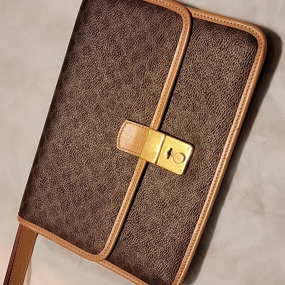 Authentic Celine clutch - Picture 3 of 13